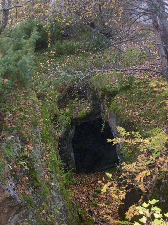 Inngang fjellanlegg under K.bunker.jpg