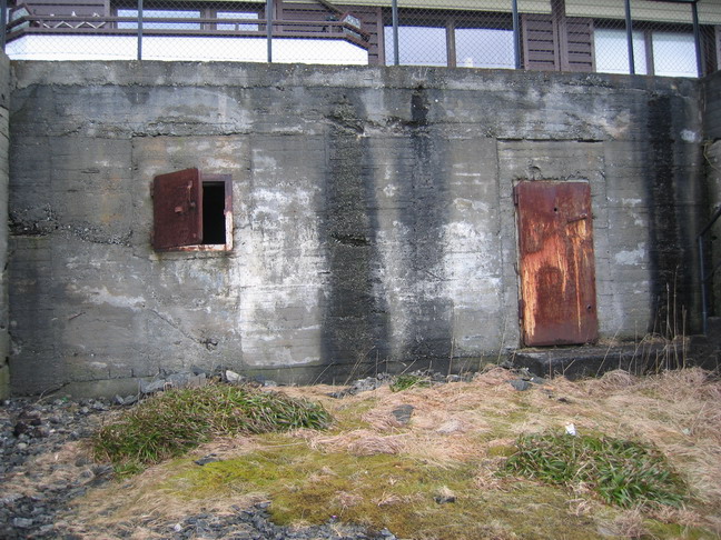 Bunker under rekkehus, ukjent funksjon.