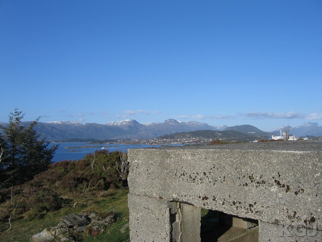 Her ser en beliggenhet, Florø i bakgrunnen.