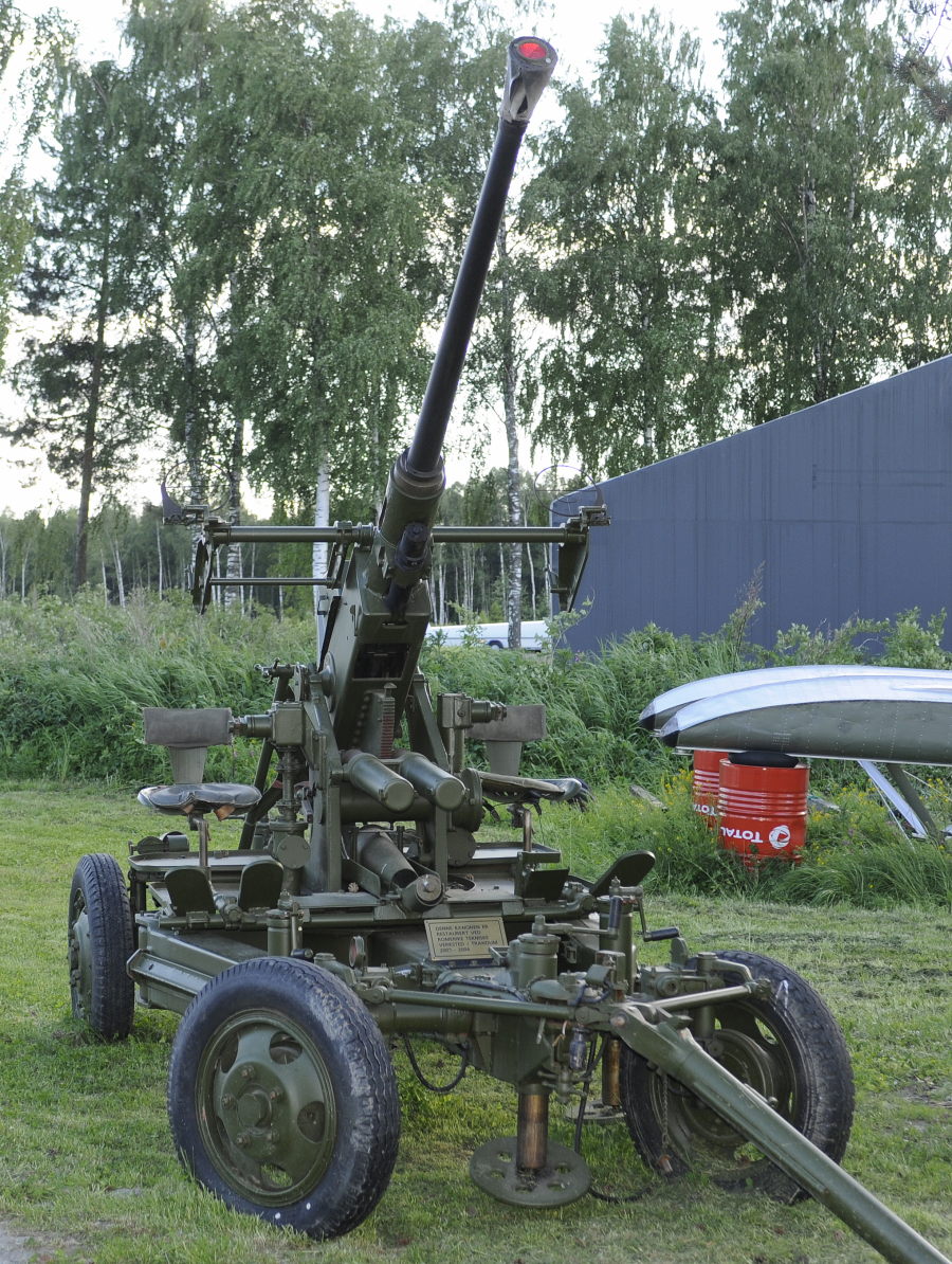 bofors_front.jpg