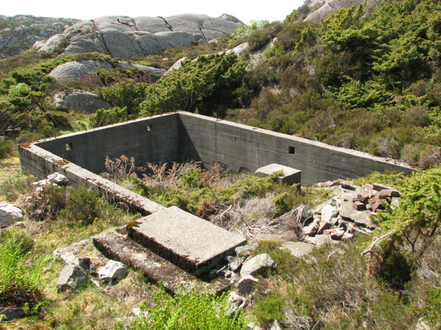 Stien fra &quot;Oppholdsbrakke nr.2&quot; (indeks &quot;3&quot;) kommer opp der &quot;©KOS'09&quot; er stemplet i bildet.