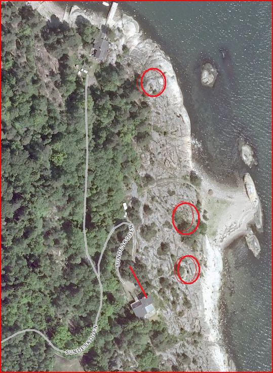 Tre stillinger og hytta brukt til kasserne på toppen av fjellet