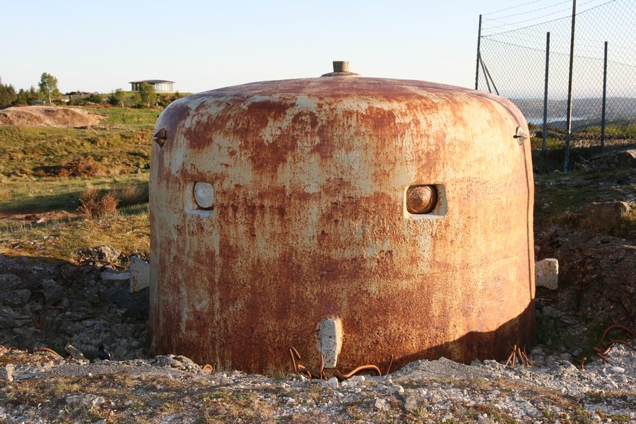 35P8 kuppel oppe ved kommandobunker