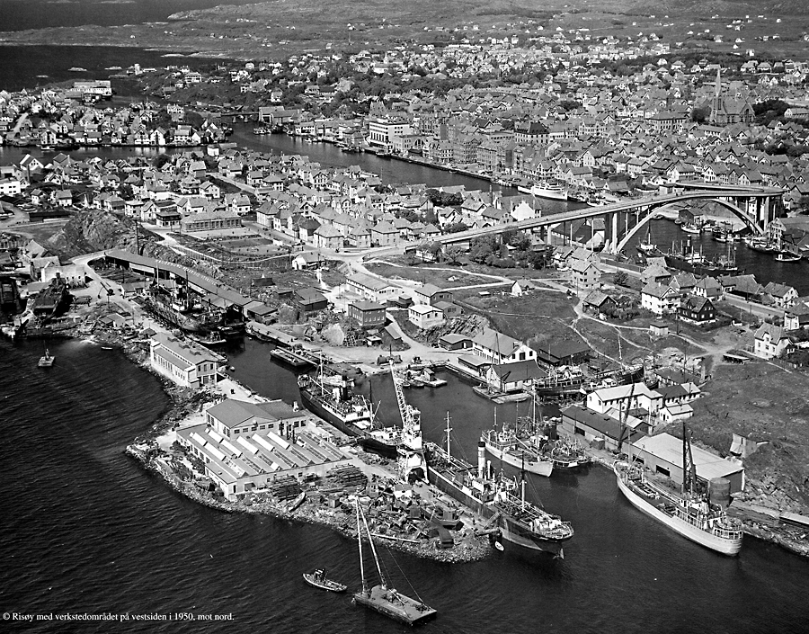 Haugesund - Risøy og sentrum mot nordøst 1950