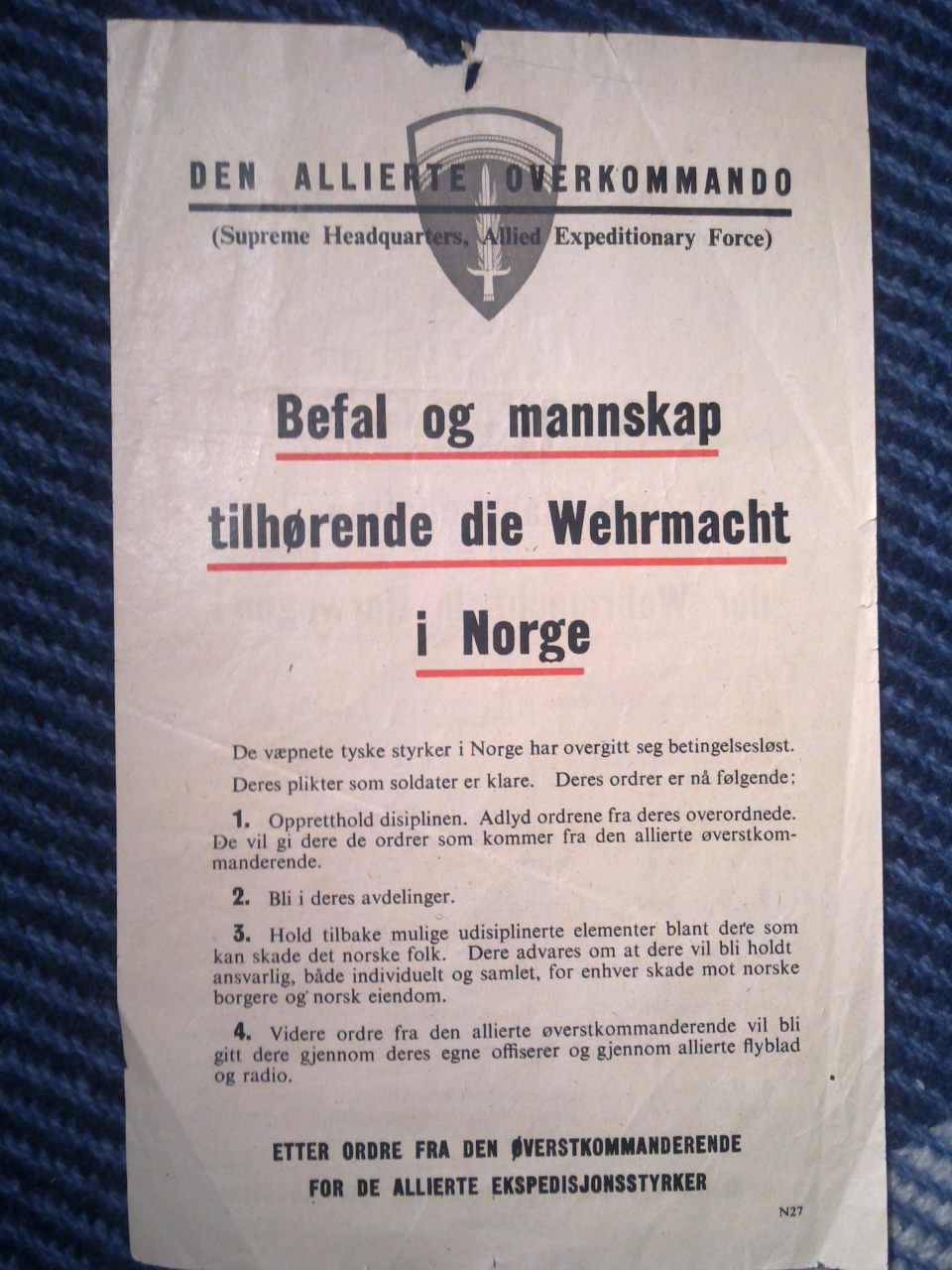 Tysk på den ene siden og Norsk på baksiden eller forsiden..!?