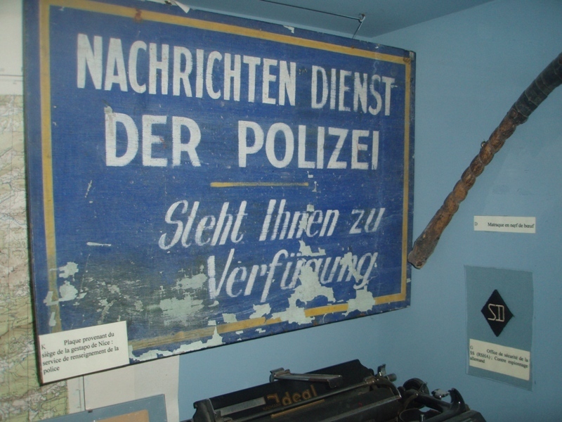 169.JPG
