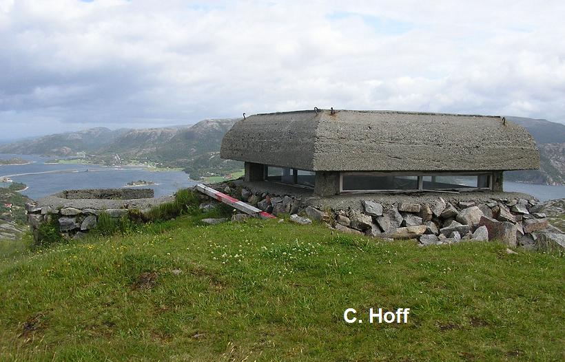 Ildledningsbunkeren - front. Hemnskjelbrua vises i bakgrunnen.