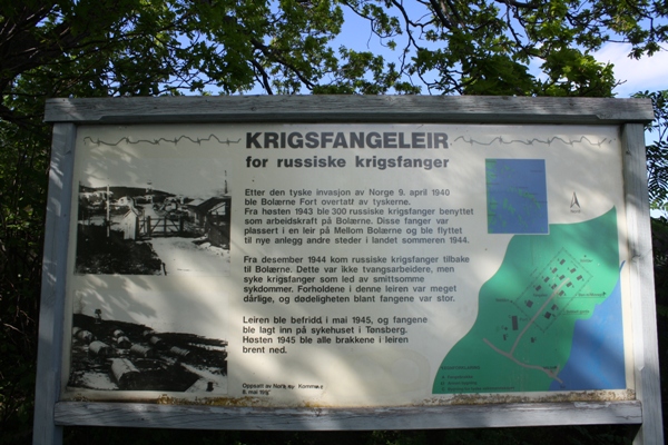 Infotavla ved brygga.