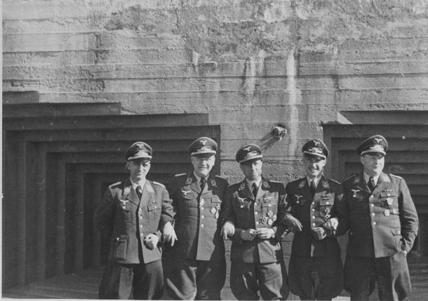 Stab Jagdfliegerführer Norwegen - Stavanger 1943_red.jpg