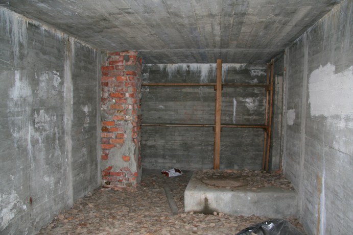 4. Persaune lier, bunker innvendig.jpg