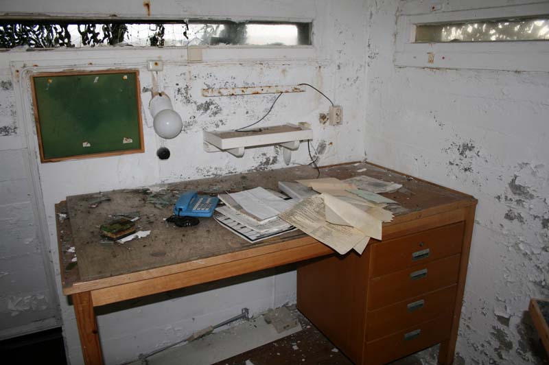 Fra innsiden av utkikken i kommandobunker.JPG