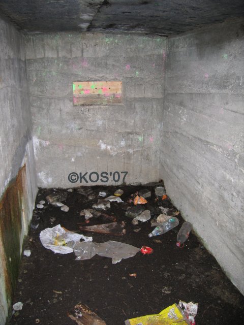 Ammo-/dekn.-rom i tilknytning.