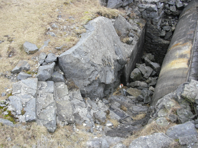 Prøvde å få vekk noe stein her også ,men det var håpløst...