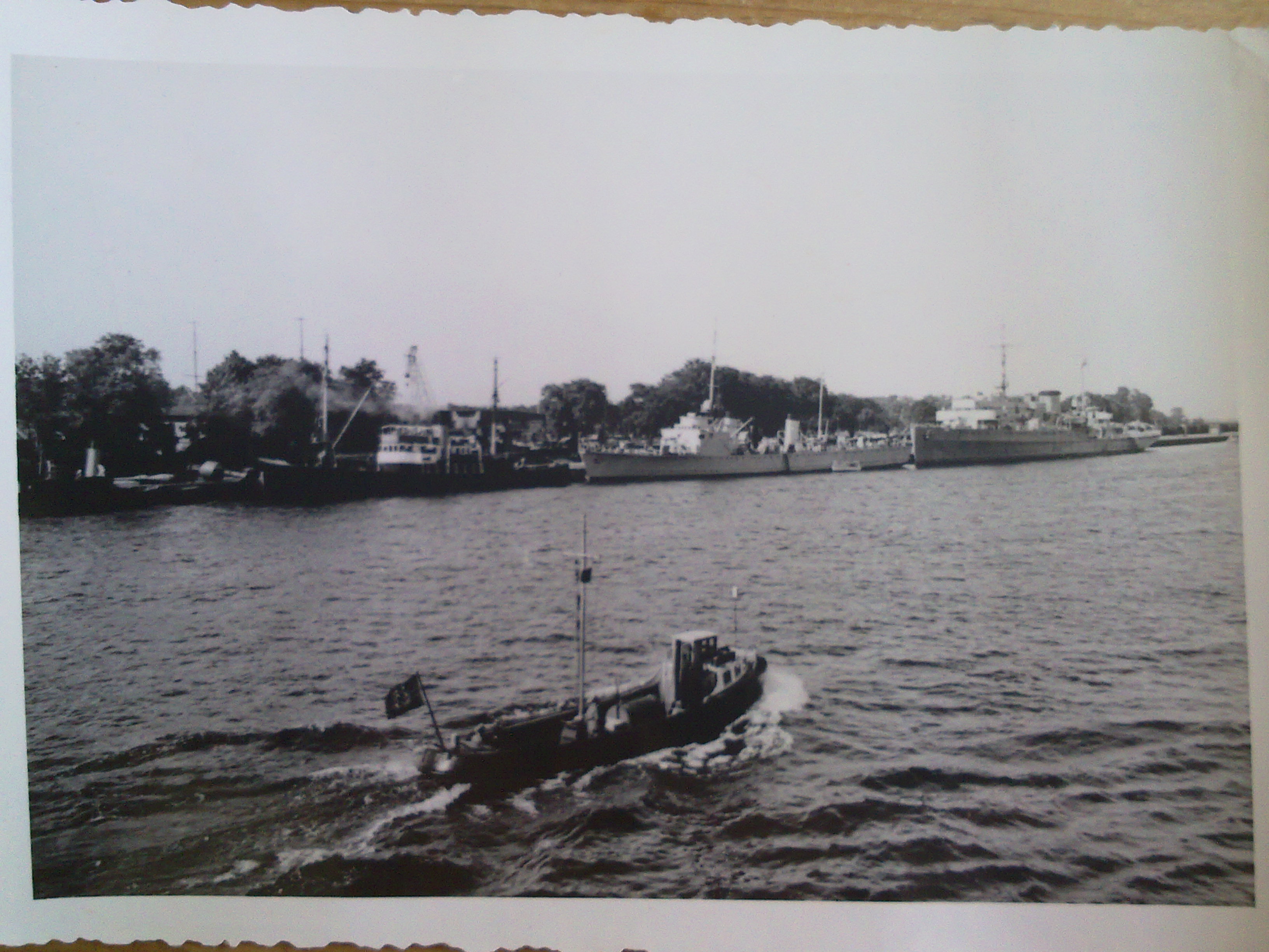 300720111349.jpg