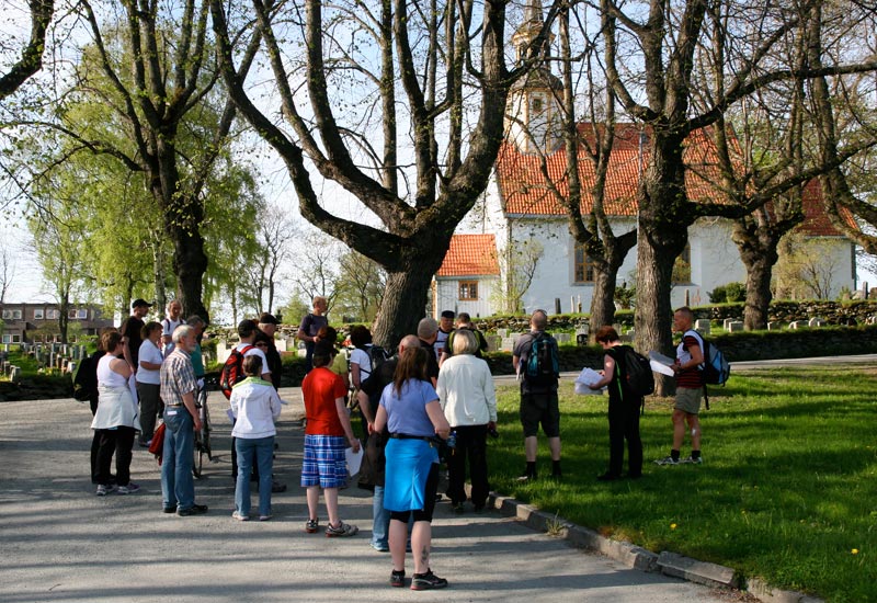 Oppmøte ved Lade kirke.