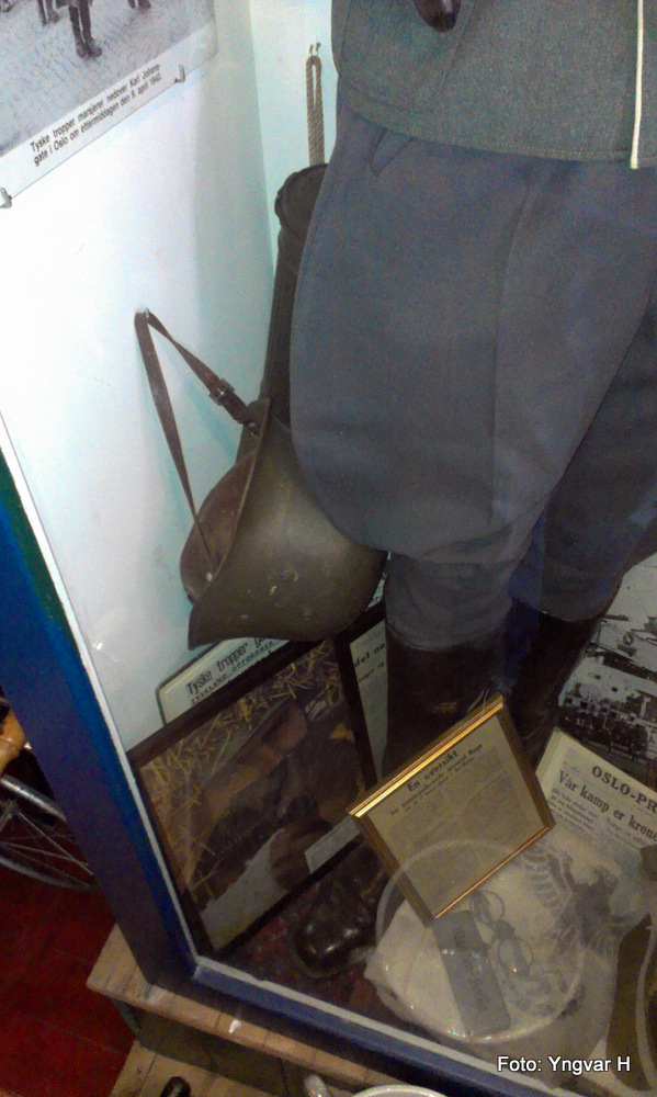 4-2012-08-11 11.53.19.jpg