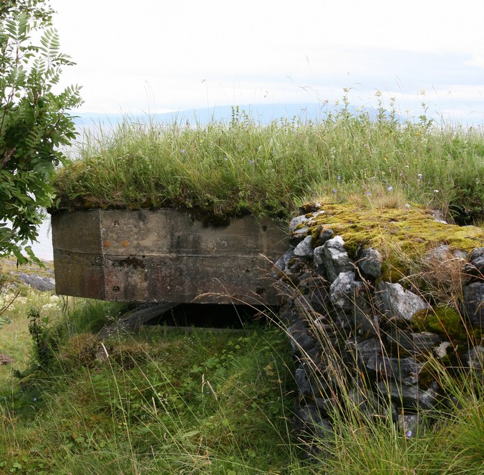 Kommandobunker for batteriet på sørsiden av fjorden