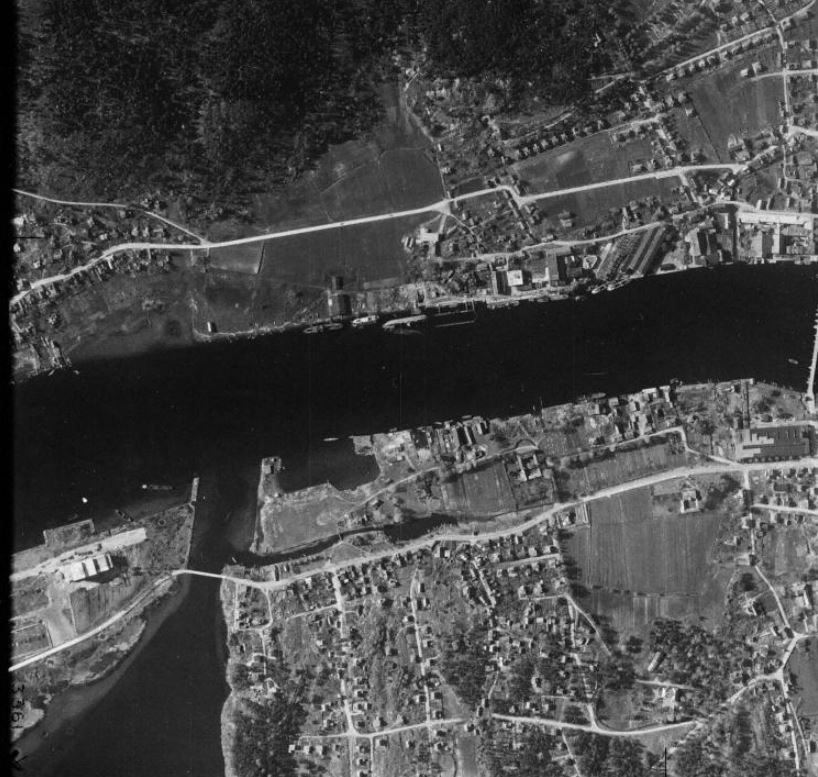 © RCAHMS. Licensor aerial.rcahms.gov.uk