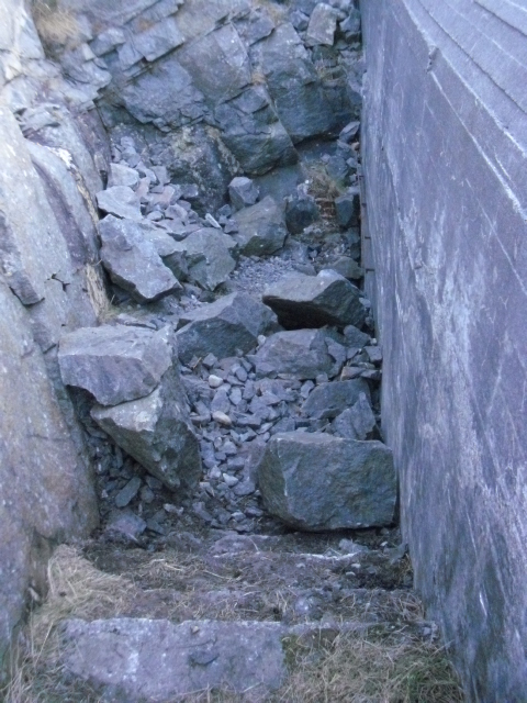 Sikkert ikke lett å se noen forandring ,men vi fikk bort en del større stein.