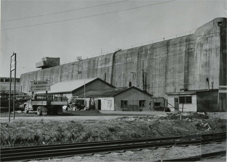 Dora I -1965 C.jpg