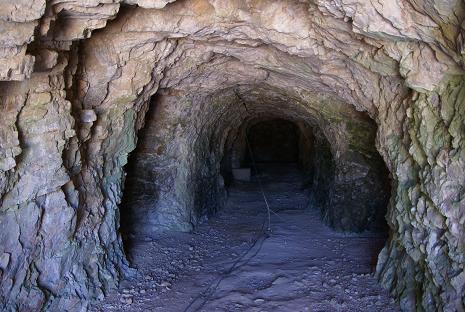 Tunnel