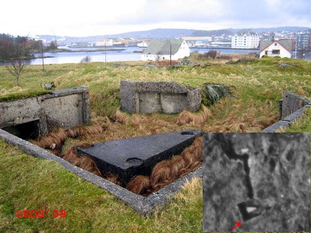 Ihvertfall en &amp;quot;kjenning&amp;quot;. 2.0cm FLAK-stilling med ammo.nisjer rundtom på vanlig vis.<br />Innfelt '58-foto viser og løpegrav og brakke/hytte-grunn.<br />(Lite plass å stikke seg vekk her om engelske fly skulle fatte spesiell interesse.)