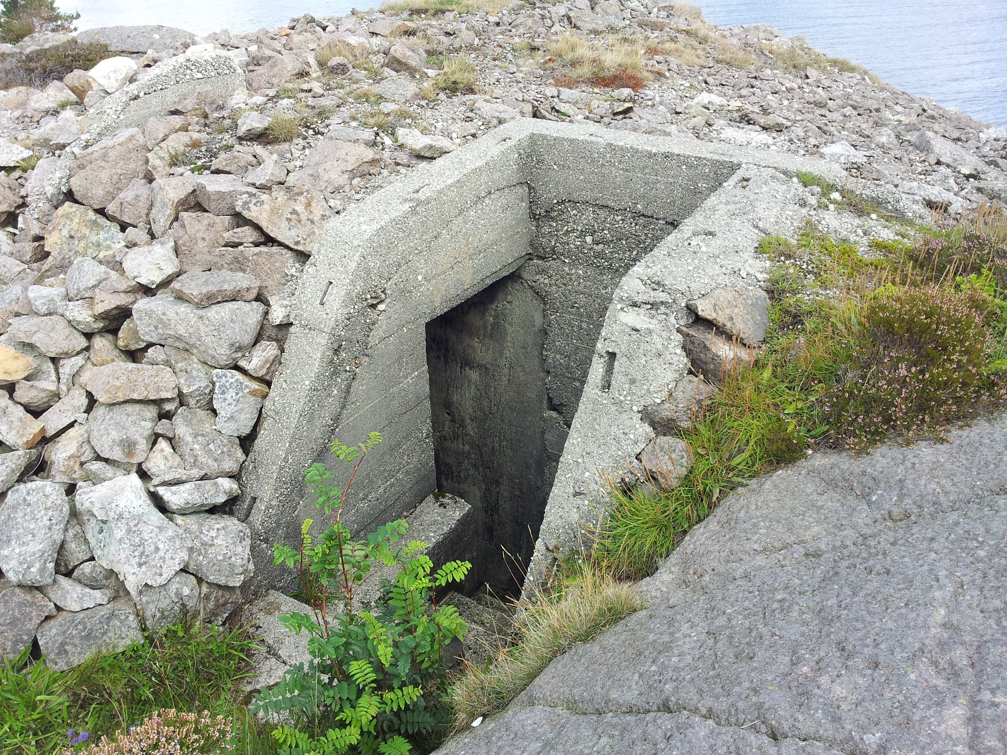 Inngang til personellbunker