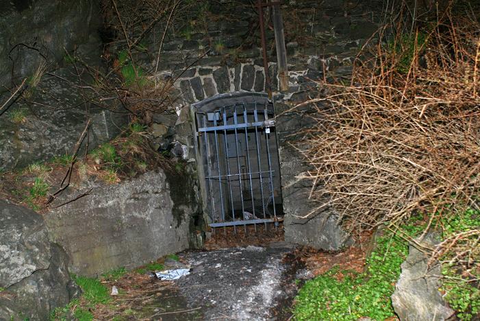 Vestlig inngang i byparken