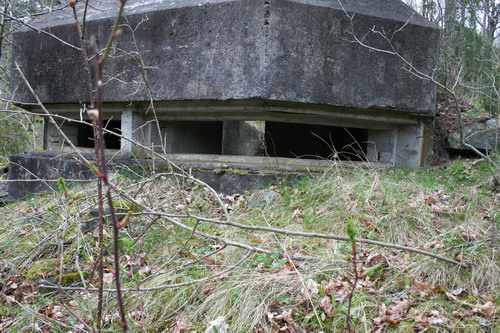 Bunker 2 front