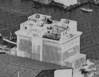 Bunker med trappehus, Dokkeskjærskaien 001.jpg
