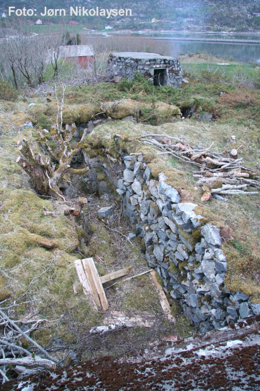 Kwk-bunker, mannskapsbunker Lökhaug vest.jpg