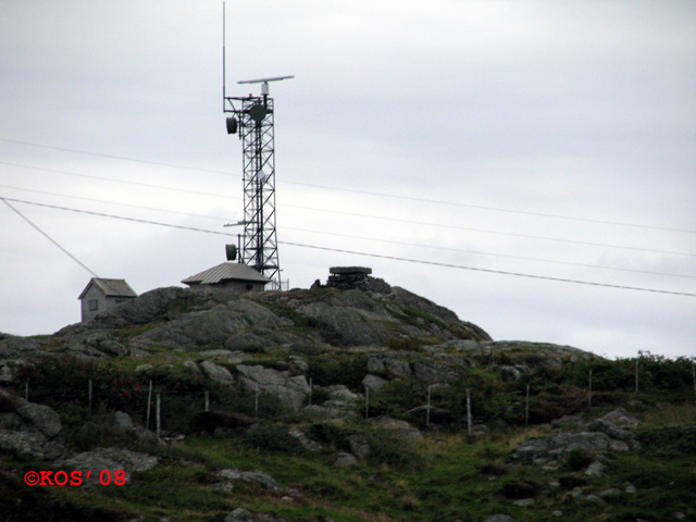 Til slutt. Varen med hytte og OP sett fra sjøen ved hjemmreise.